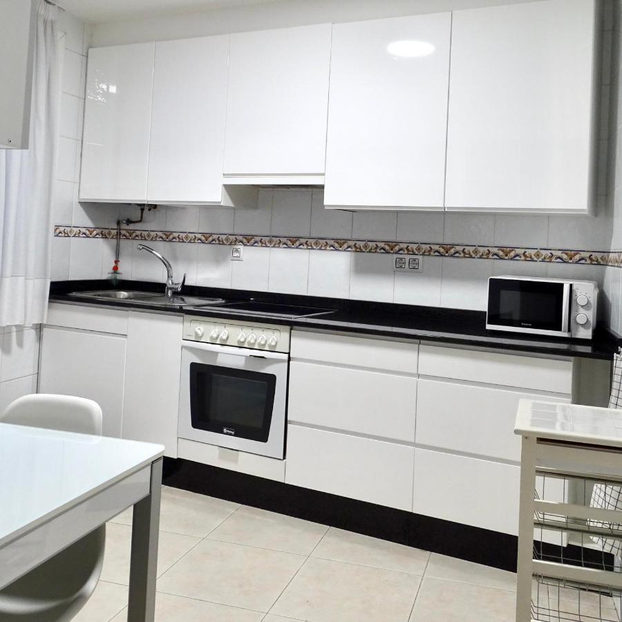 א-קורוניה Piso Riazor 4 Habitaciones מראה חיצוני תמונה